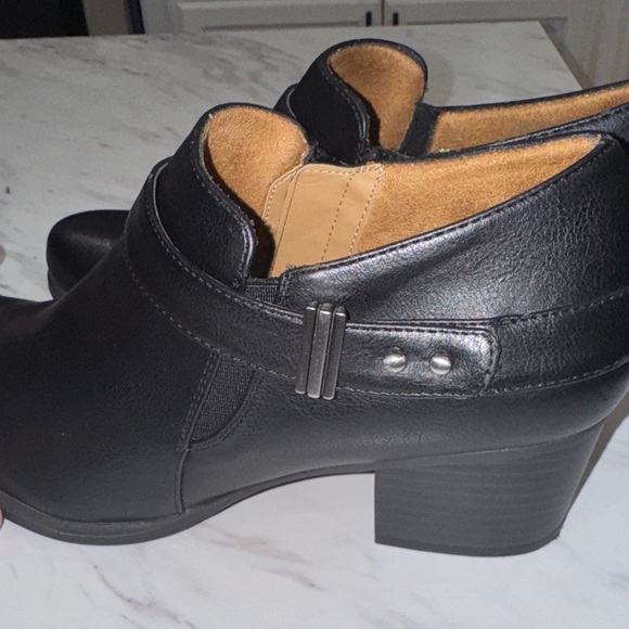 Natural Soul women’s Black Ankle Booties size 8.5 - Picture 10 of 14